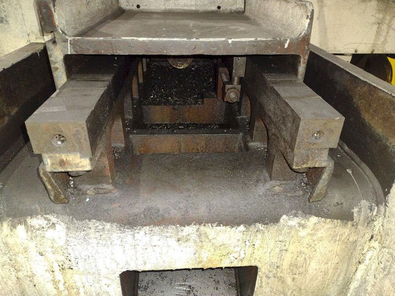 36" X 10 HP KEARNEY & TRECKER MODEL #1536A HORIZONTAL SIMPLEX MILL: STOCK #20256