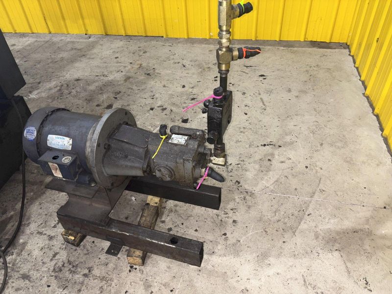 18” X 20” MARVEL MODEL #81/M4 AUTOMATIC MITRE HEAD VERTICAL BAND SAW & FEED TABLE: STOCK #23277