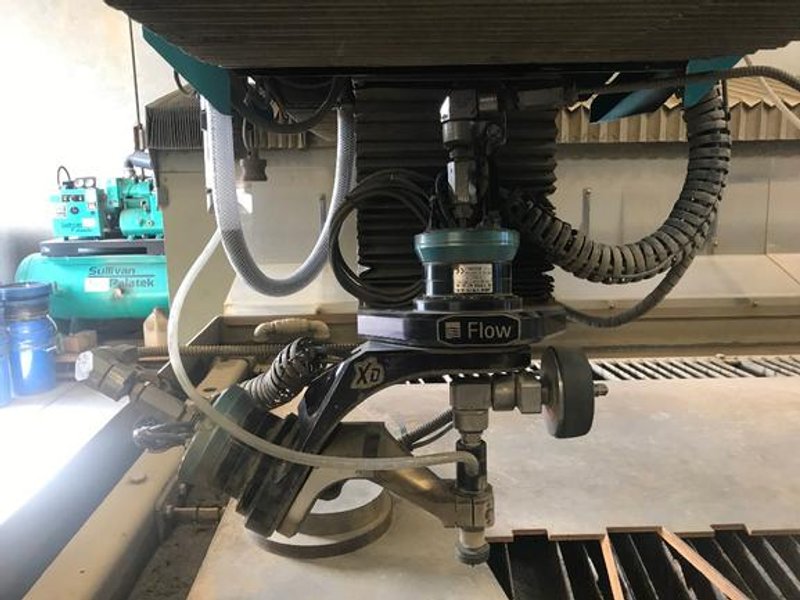 94,000 PSI, Flow 2513 MACH3 Dynamic, 100HP Pump, Flowpro Software, XD Cutting Hd, '10
