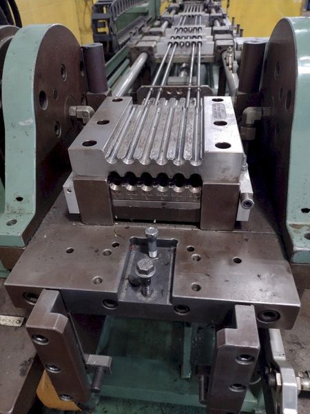 BURR OAK MODEL #VBHB RETURN TUBE BENDER & MODEL #MTCO STRAIGHTENER FEEDER: STOCK #15868