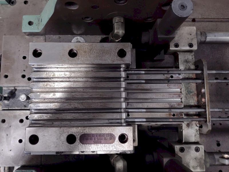 BURR OAK MODEL #VBHB RETURN TUBE BENDER & MODEL #MTCO STRAIGHTENER FEEDER: STOCK #15868