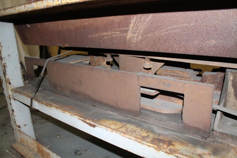 HYDRAULIC RAM PRESS: STOCK #63482