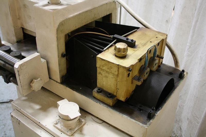 4.7' X 0.05 BRUDERER 19 ROLL STRAIGHTENER & COIL REEL: STOCK #64789