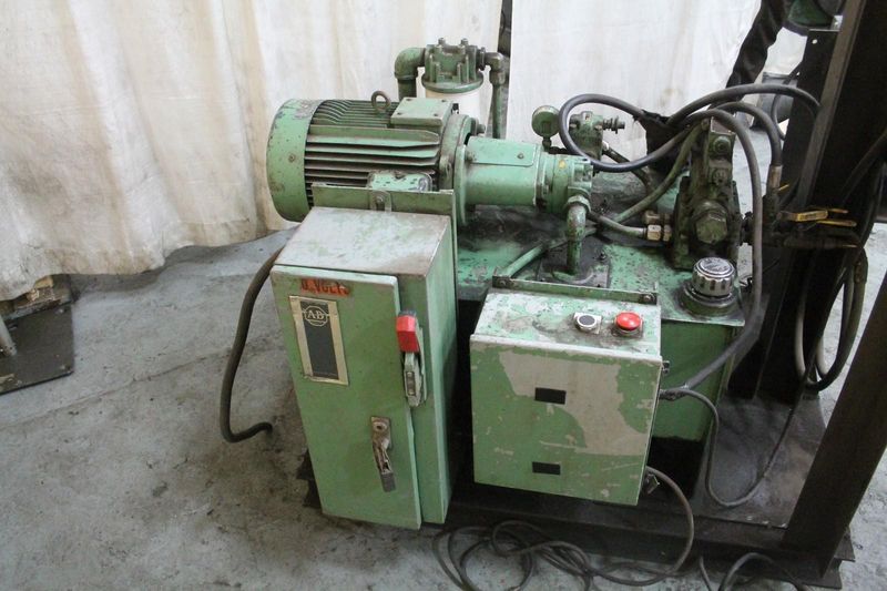 60 TON PEDDINGHAUS HYDRAULIC WEBB & FLANGE PUNCH: STOCK: 66282