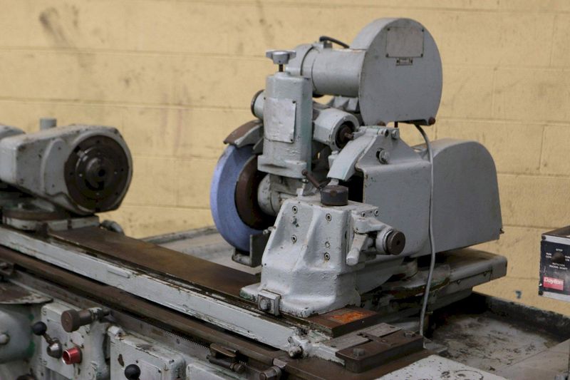 10' X 20' BROWN & SHARP MODEL #1020U CYLNDRICAL GRINDER: STOCK 70522