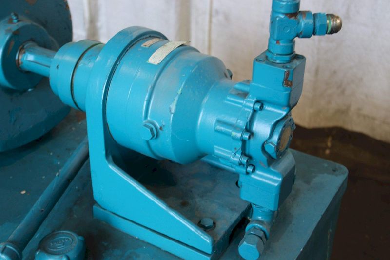 30 HP RACINE HYDRAULIC TANK: STOCK #72753