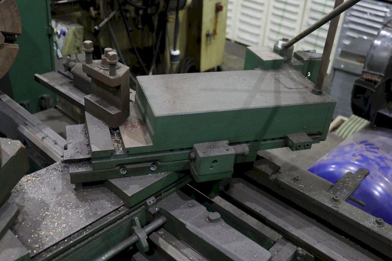 19-1/2" X 72" HES ENGINE LATHE: STOCK #73599