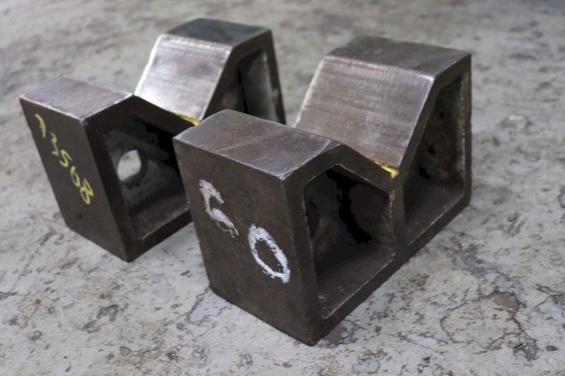 SET OF V BLOCKS: STOCK #73508