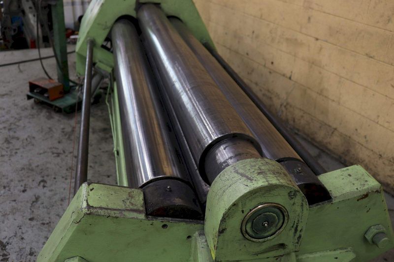 6' X 1/4' MONTGOMERY MODEL #4R-7225H PLATE BENDING ROLLS; STOCK #73476