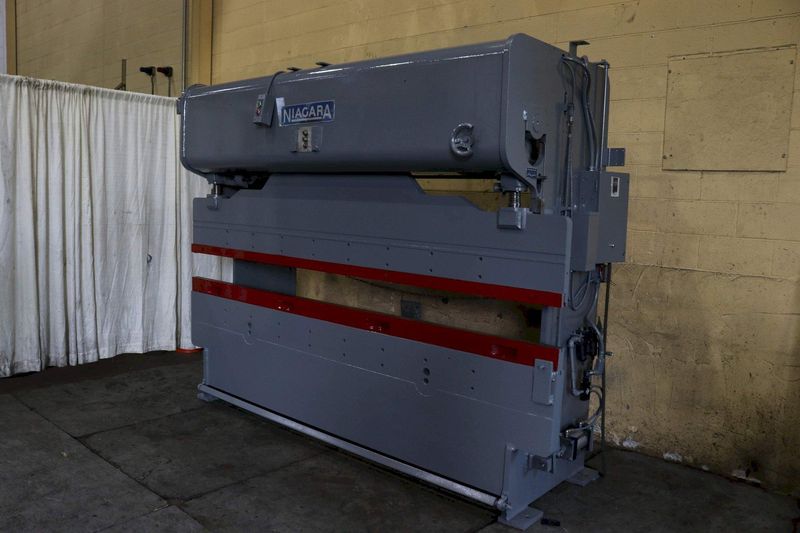 10' X 10' PEDDINGHAUS 4 POST HYDRAULIC ANGLE SHEAR: STOCK #73302