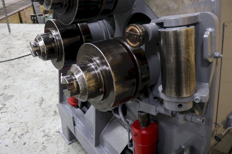 3-1/2 X 3-1/2 X 3/8 ROUNDO MODEL R-4 HYDRAULIC ANGLE ROLL: STOCK 72770