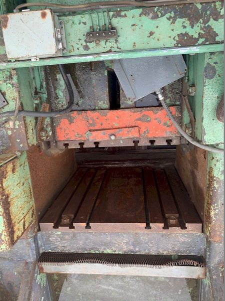 1200 TON MINSTER KNUCKLE JOINT PRESS: STOCK #71516