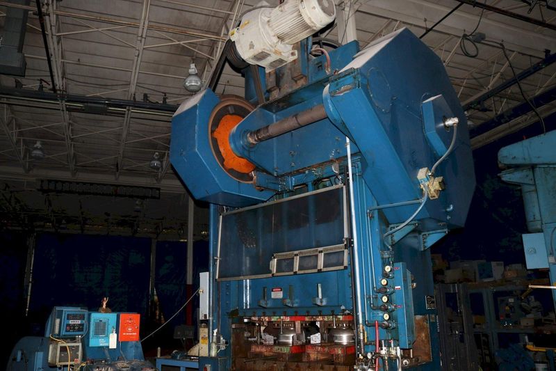 200 TON FEDERAL MODEL #S2-200-60-42 SSDC PRESS:  STOCK #70489