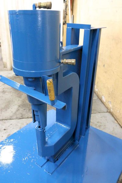 100 TON FABRILINE PORTABLE WEBB C FRAME PUNCH: STOCK #65894