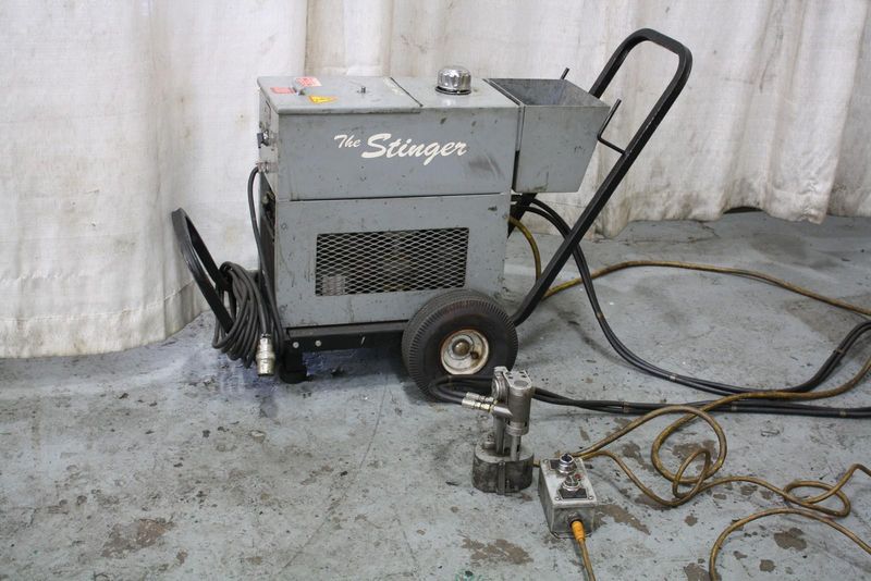 LAMINA DRILL PORTABLE MAGNETIC DRILLING & TAPPING MACHINE: STOCK #65533