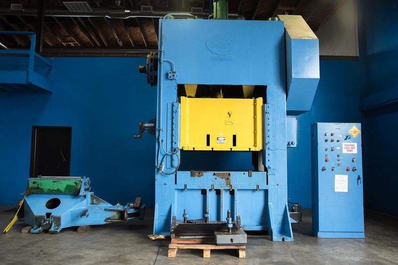 200 TON FEDERAL SSDC PRESS: STOCK #64469