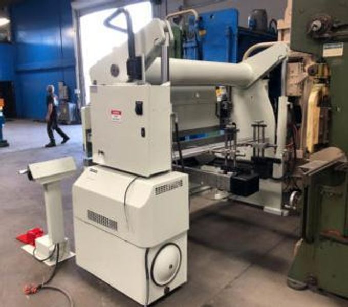 60 TON X 8' ACCURPRESS CNC HYDRAULIC PRESS BRAKE: STOCK #62296