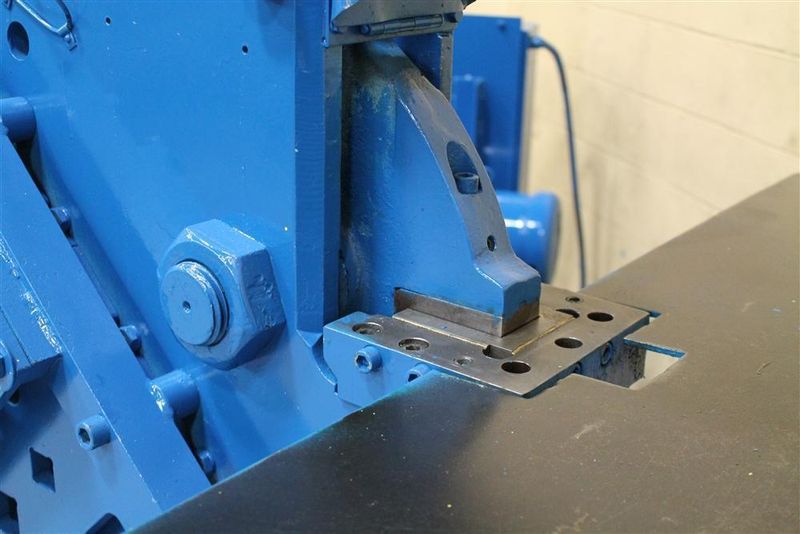 75 TON 6" X 6" X 1/2" BUFFALO 75 TON HYDRAULIC IRONWORKER: STOCK #57965