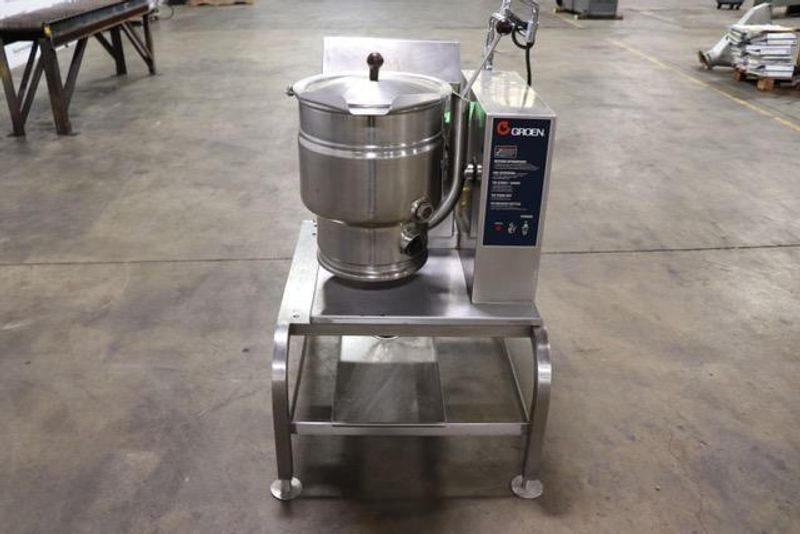 Groen TDH-20 5-Gallon / 20-Quarts Jacketed Natural Gas Tilting Kettle
