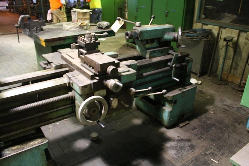 21" X 60" SUMMIT ENGINE LATHE: STOCK #65352