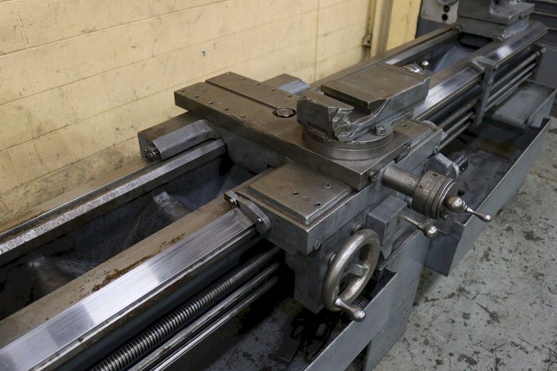 19" X 80" LEBLOND ENGINE LATHE: STOCK #68129