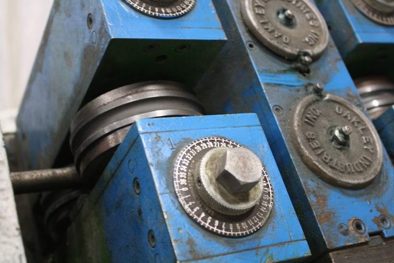 12 STATION OAKLEY HORIZONTAL INTERCHANGEABLE REDUCING MILL: STOCK 68024