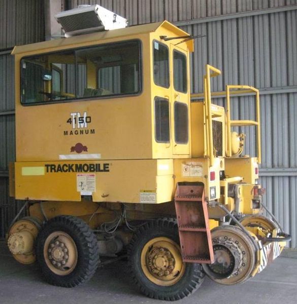 TRACKMOBILE MODEL 4150 RAILCAR MOVER: STOCK #63124