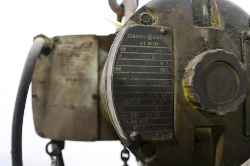 1/2 TON YALE ELECTRIC POWER CHAIN HOIST: STOCK #11966