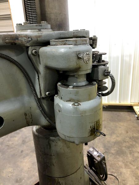 4' X 9" CARLTON RADIAL DRILL: STOCK #16870