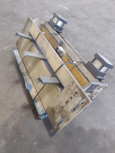 40" ROWE MODEL RA-1640 CROP SHEAR: STOCK 16911