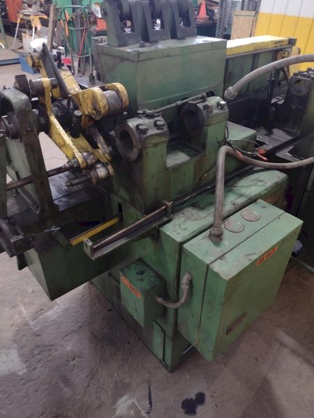 3/8" LEWIS MODEL #8CV WIRE STRAIGHTEN & CUT MACHINE: STOCK  16185