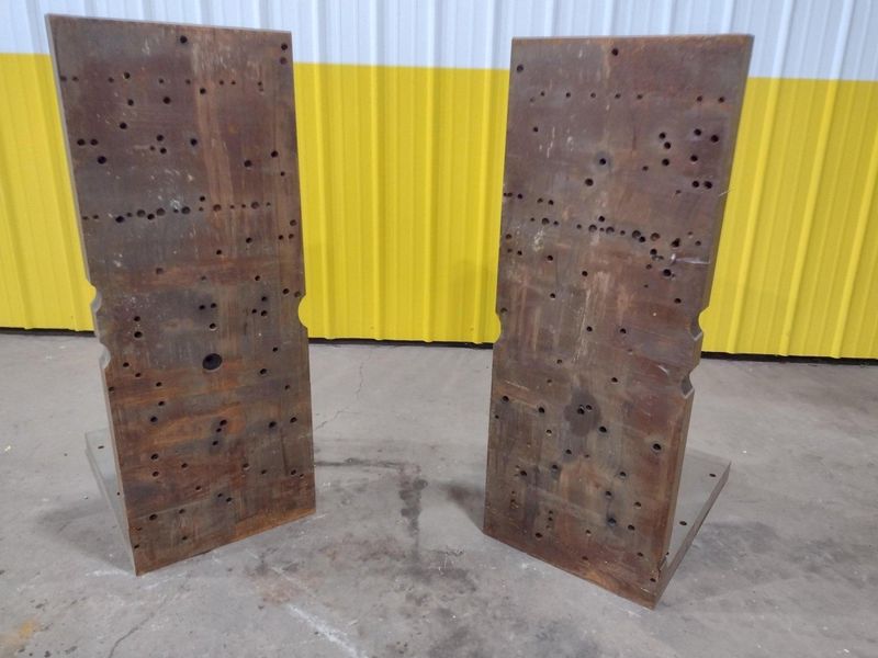 48" X 18" X 28" SET OF (2) CAST IRON ANGLE PLATES: STOCK #19368