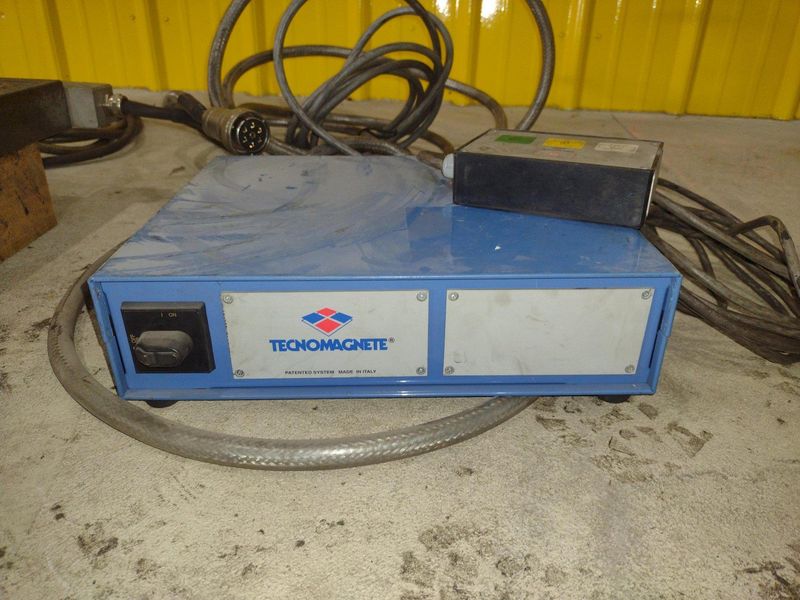14" x 29" TECNOMAGNETE MODEL #QX408UMK6 MAGNETIC SURFACE CHUCK & CONTROLS: STOCK #20552