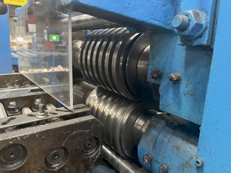 18" x 2.875" x 4,000# Ruesch Slitting Line
