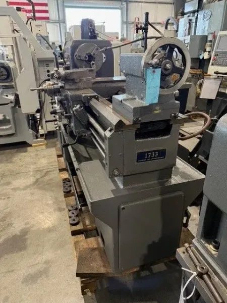 YAM 17” x 33” Engine Lathe Cadillac Mori #7563