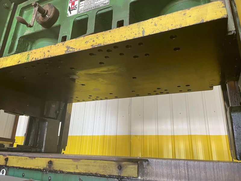45 TON NIAGARA MODEL #SA2-45-42-24 SSDC PRESS 2.5" STROKE: STOCK 15051