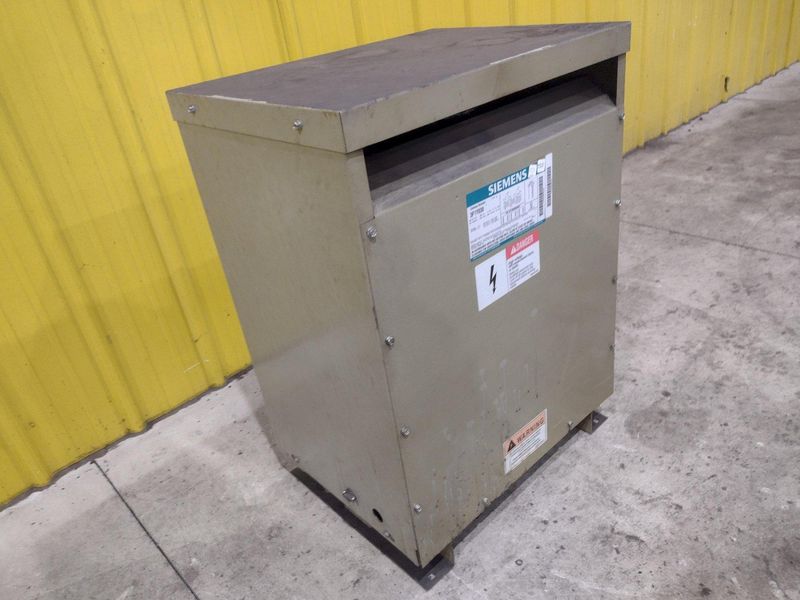 30 KVA SIEMANS MODEL #3F1Y030 480 V - 240V ELECTRIC TRANSFORMER: STOCK #23298