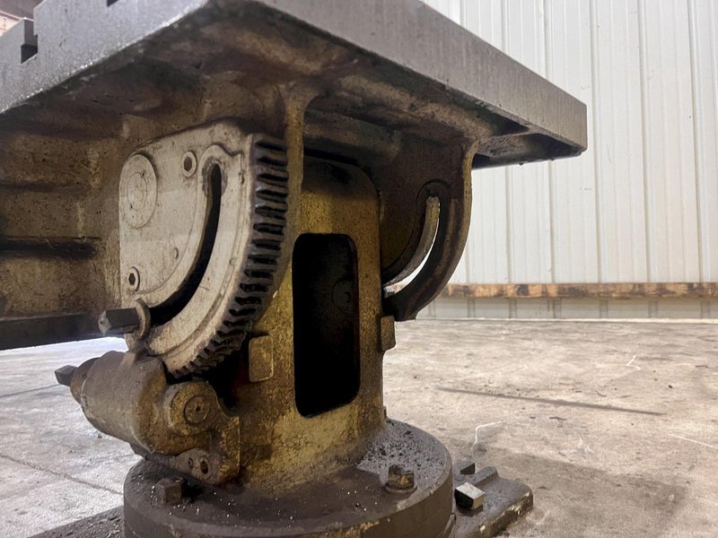 20" X 24" X 23"  CARLTON TILTING DRILL TABLE: STOCK #21798