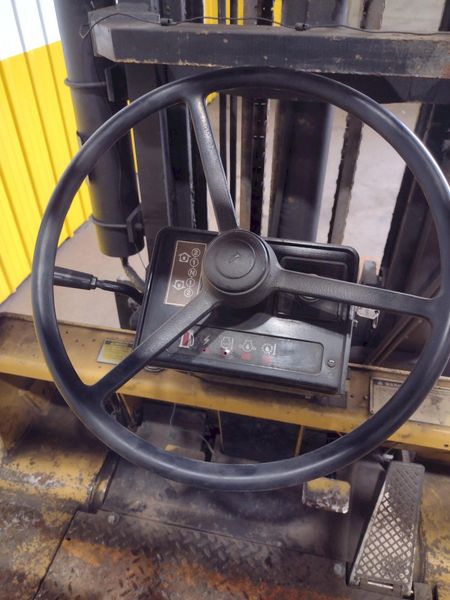 12,500 LBS CAT MODEL T1250 LP-GAS FORKLIFT: STOCK #18141