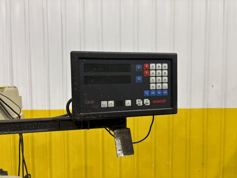 3 HP ACER MODEL #3VK3-HP RAM TYPE VERTICAL MILL WITH DIGITAL READ OUTS: STOCK #23061