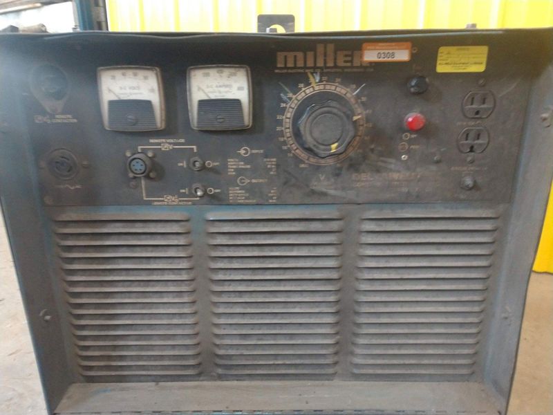 MILLER DELTAWELD 650 DC ARC WELDER: STOCK #11260