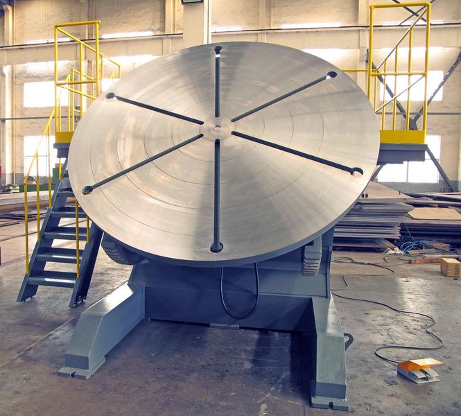 NEW, 44,000 LB. WELDING POSITIONER WITH OPERATOR PLATFORM