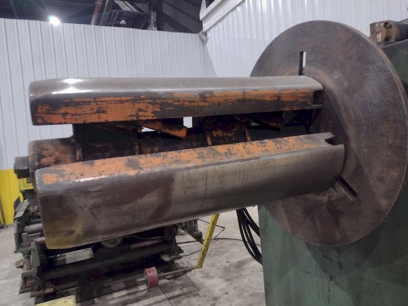 6,000 LBS AMERICAN MODEL #1000 MOTORIZED COIL REEL UNCOILER & COIL CAR: STOCK #21322