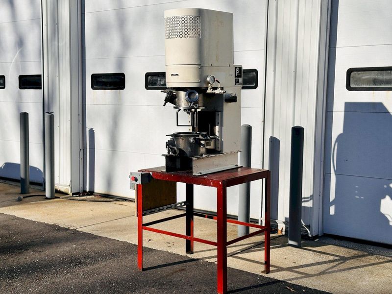 Premier Mill PLM-5  ||  Five Liter / One Gallon Jacketed & Vacuum Double Planetary Mixer