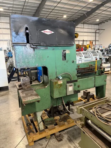 METAL MUNCHER MM61E18  49 Ton Ironworker USA #8135