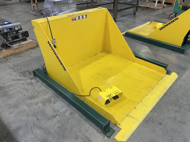 2000 LB SOUTHWORTH MODEL # ZTU2-85 CONTAINER TILTER: STOCK #78552