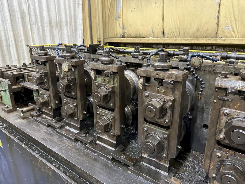 6 STAND X 2" DAHLSTROM  MODEL #550-6 OB ROLL FORMER: STOCK #77572