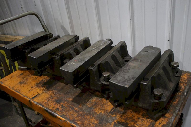 4 HORTON FACE PLATE TYPE CHUCK JAWS: STOCK #75580