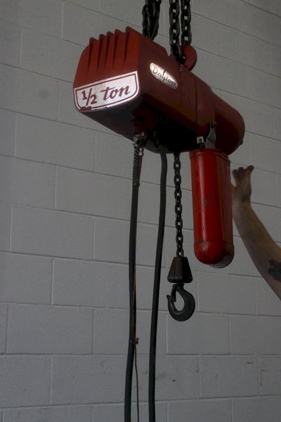 1000 LBS DAYTON SINGLE PHASE ELECTRIC HOIST: STOCK #75163