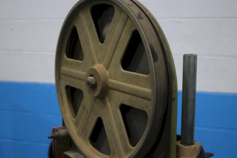 14"  DELTA(WOOD CUTTING) VERTICAL BANDSAW ROCKWELL DELTA SAW: STOCK #75114